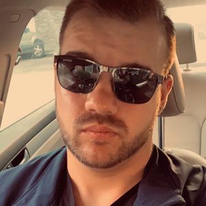 Meet your Posher, Todd